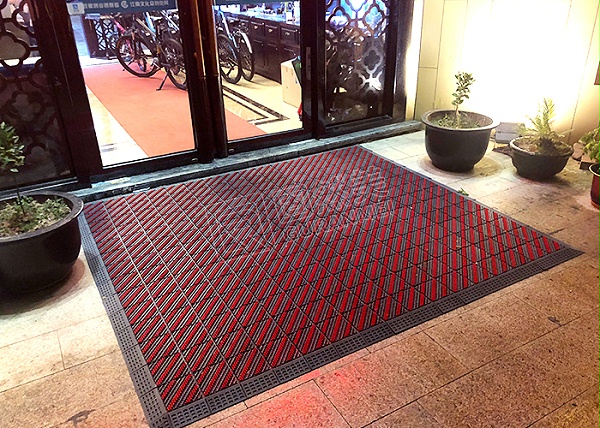 三合一地垫